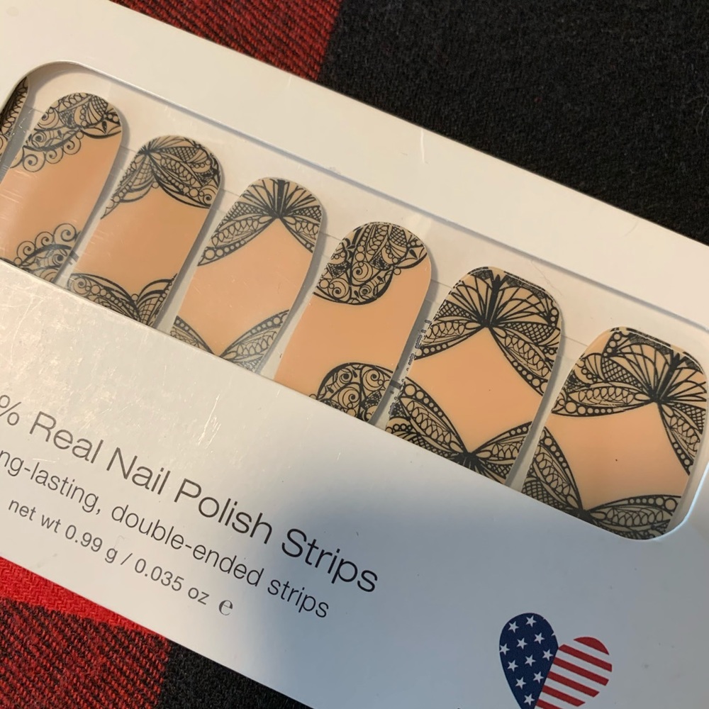 Color street butterfly garden nail strips